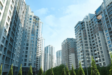 Fototapeta premium Beautiful view of modern buildings on sunny day