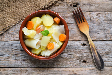Leeks with potatoes and carrots