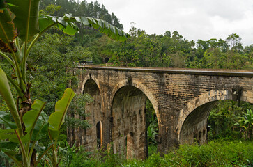 Fototapeta na wymiar Sri Lanka landscape with architectural landmark - Nine Arch Bridge in Ella in green jungle