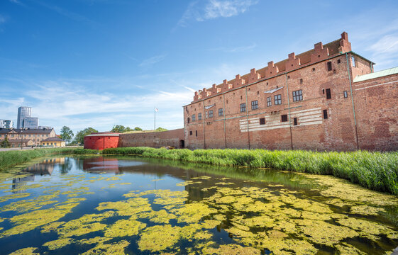 Malmo Castle (Malmohus Slott) - Malmo, Sweden