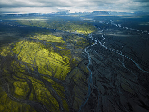 Aerial view of meandering river system on the Icelandic highlands