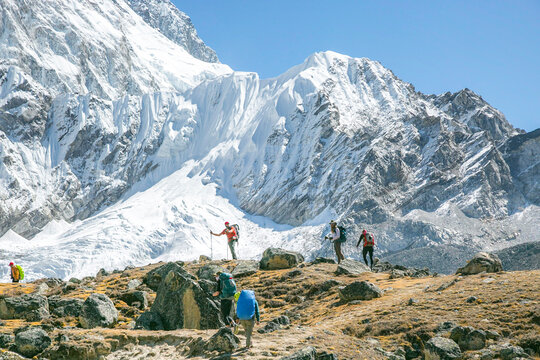 Climbers en route to Everest Base Camp