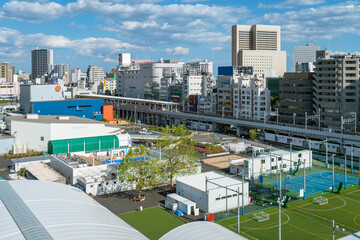東京の風景：品川区のビルと青空０３
