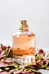 Obraz na płótnie Canvas Women's perfume, glass jar of fragrance, autumn perfume