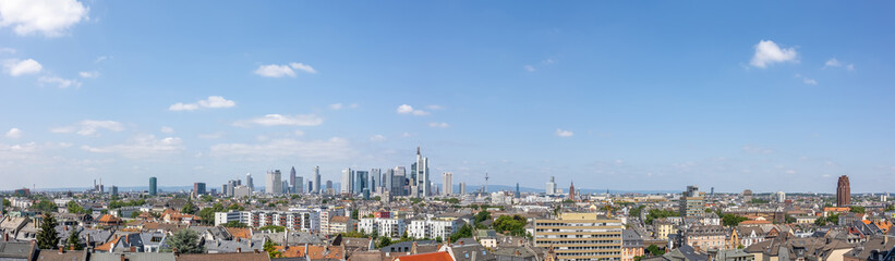 Fototapeta na wymiar Frankfurt sunny midday panorama 