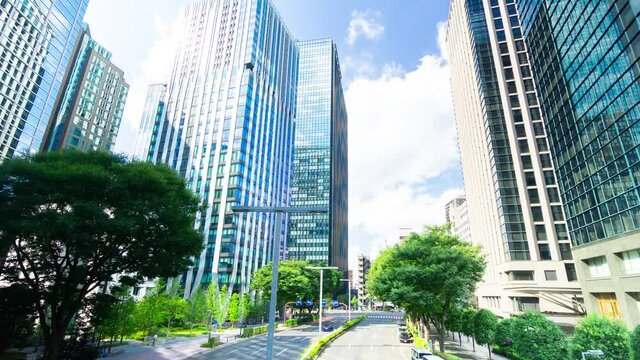 東京タイムラプス　新宿　高層ビル群
