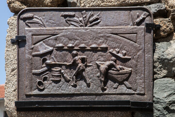 Vieille plaque commémorative du métier de boulanger