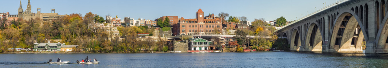 Georgetown boaters panorama