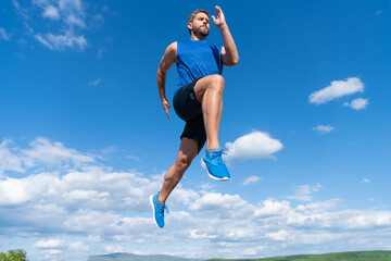 Fototapeta premium fitness guy wear sportswear. full of energy. feel freedom. marathon speed.