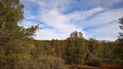 Obraz premium The scenic view of the natural scenery of Sedona, Arizona. A spectacular tourist destination.