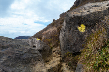 大分県の紅葉のくじゅう連山の風景  Mt.Kujyu range scenery of autumn leaves in Oita Prefecture 