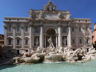 Fototapeta na wymiar Very huge Fountain of Trevi In Rome Italy without people