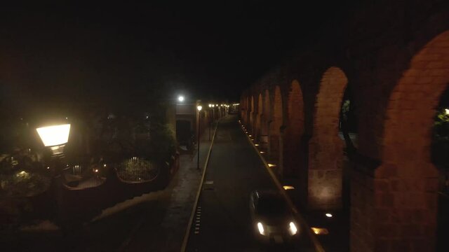 morelia aqueduct during the night