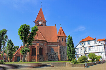 Dahlenburg: St.-Johannes-Kirche (1302/1905, Niedersachsen)