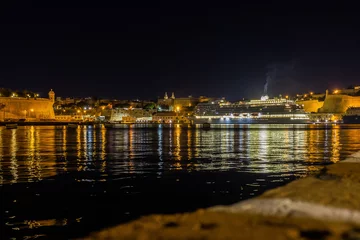 Foto op Plexiglas harbour by night © Noel