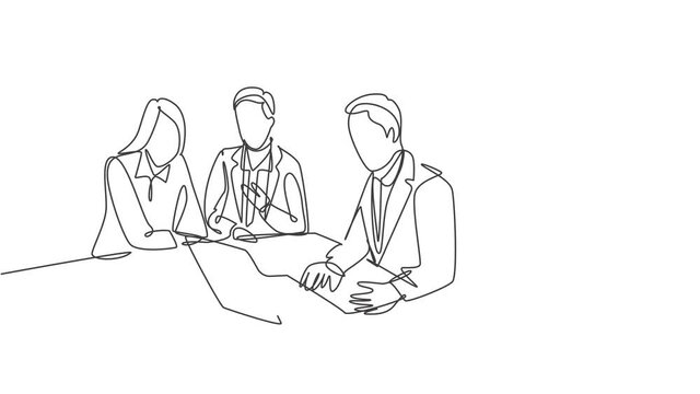 Animated self drawing of one continuous line draw presenter presenting business strategy to increase sales during office meeting. Business plan concept. Full length single line animation illustration.