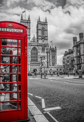 Telefonzelle vor dem Westminster Abbey in London
