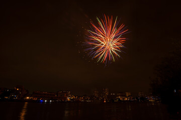 Feu d'artifice , 14 juillet, 2021, Choisy le Roi, 94, Val de Marne