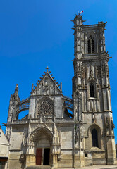 Fototapeta na wymiar Eglise gothique Saint-Martin à Clamecy dans la Nièvre, Bourgogne