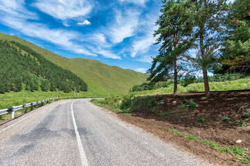 road to the mountain