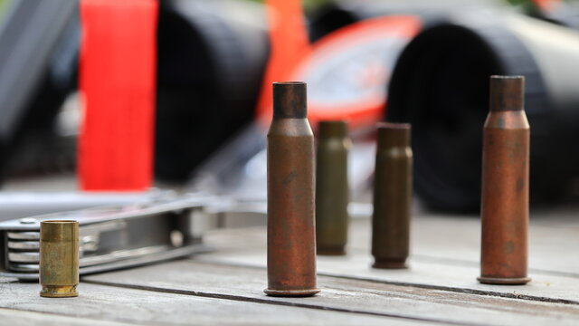 pocisk, łuska po naboju, bullet scale