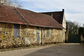 Fototapeta na wymiar Guiry en Vexin, France - february 20 2021 : picturesque village centre