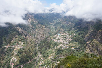 Fototapeta premium panormic view from the mountain on a town in valley