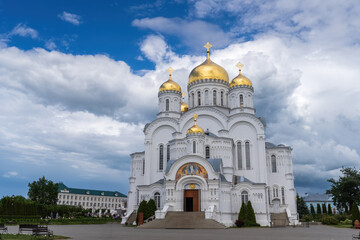 Fototapeta na wymiar Transfiguration Cathedral, Diveevo, Nizhny Novgorod region, Russia.