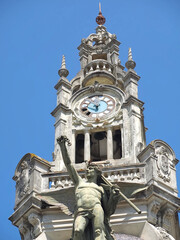 Beautiful architecture in Porto - former insurance company A Nacional by Marques da Silva