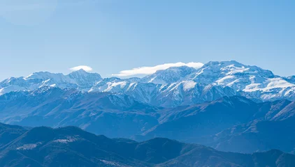 Crédence de cuisine en verre imprimé Annapurna mountains and clouds