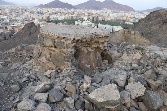 Town Madena in Saudi Arabia Mousqe sky Mountain