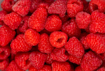 Raspberry,  fruits on market © Iliya Mitskavets