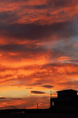 茜色の夕焼け空