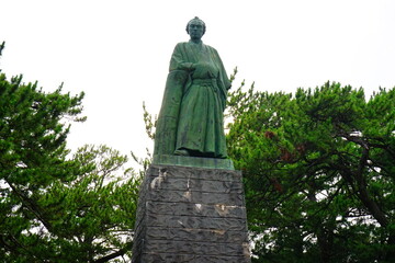 Statue of Ryoma Sakamoto on Katsurahama Beach in Kochi , Japan - 日本 高知県 坂本龍馬...