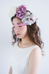 Fototapeta premium かわいいヘアメイクの花嫁