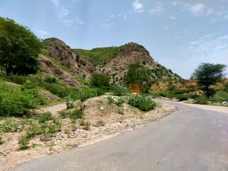 road to the mountains