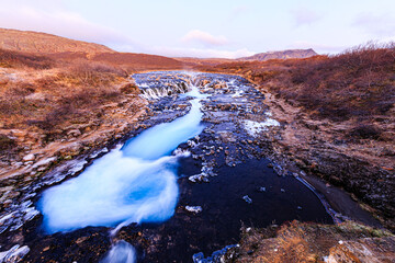 Wasserfall Bruarfoss im Winter, Südisland