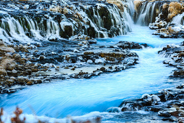 Wasserfall Bruarfoss im Winter, Südisland