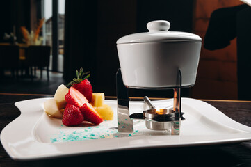Chocolate fondue with fresh berries