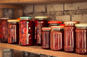 kompot z śliwek w słoikach