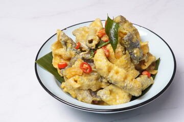 salted egg fish skin
