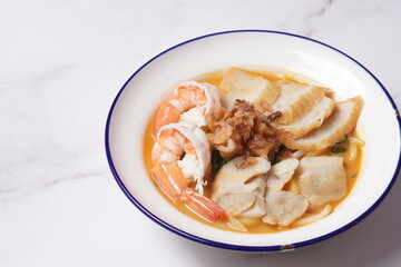 Seafood laksa