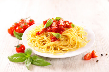 spaghetti with tomato sauce on plate
