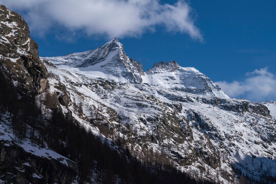 The Bec de Montchair, 3554 m, and Cime de Breuil, 3419 m, Gran Paradiso National Park, Aosta Valley, Italy