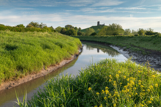 Burrow Mump and the River Parrett in spring, Burrow Bridge, Somerset, England