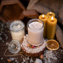 Obraz na płótnie Canvas spa still life with candles and salt