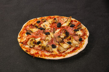 Pizza with artichoke and sausages