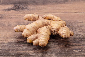 Natural organic raw ginger root