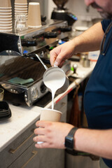 Makes delicious coffee to go