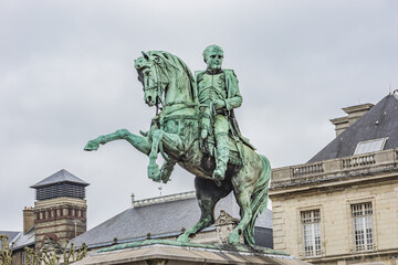 Obraz premium Equestrian Statue of Napoleon Bonaparte (1865) at Place du General de Gaulle. Rouen, Normandy, France.